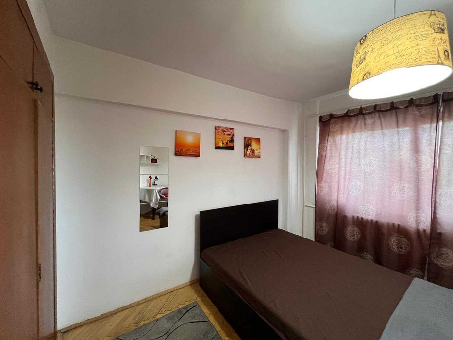 Proprietar – Hala Centrală, 4 camere, 94 mp, 600 €