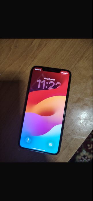 Iphone 11 pro max в хорошем состоянии