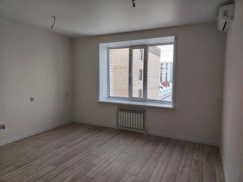 Продам в центре 3-шку 110м2