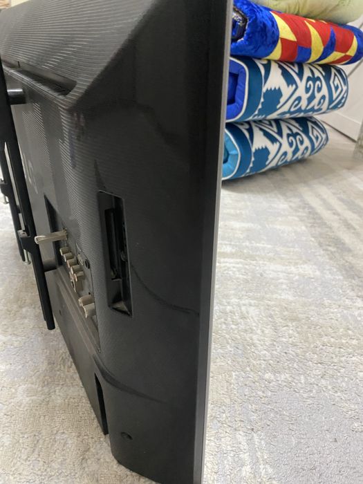 Продам Телевизор LG