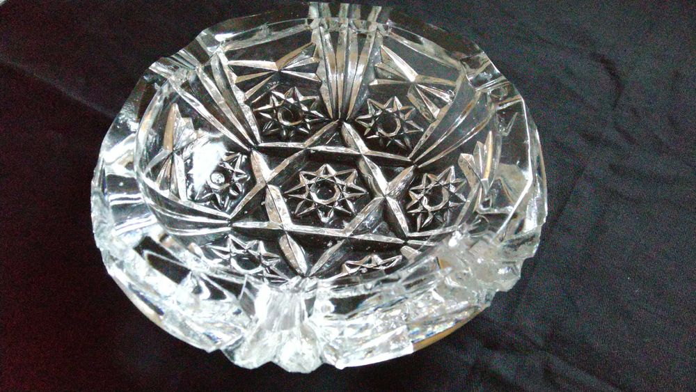 продаю хрустальные вазы