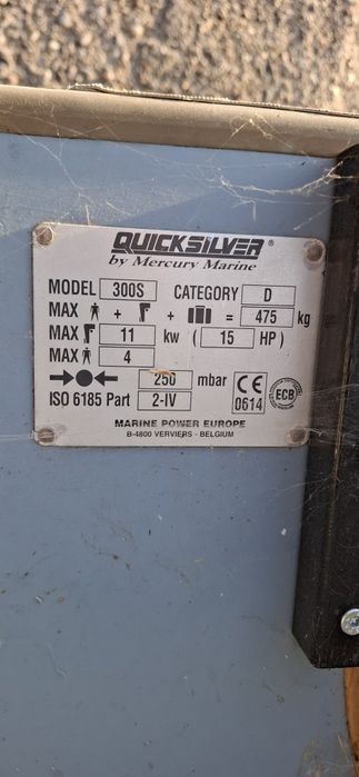 Barca pneumatica Quicksilver si motor  Tohatsu 5 cp, podina rigida,
