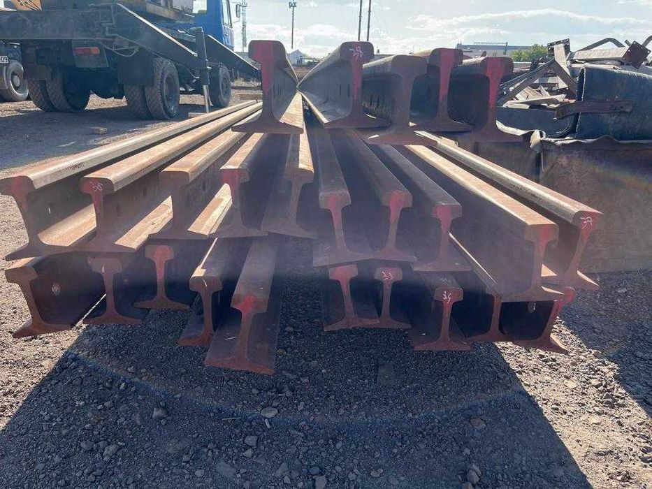 Железнодорожные рельсы