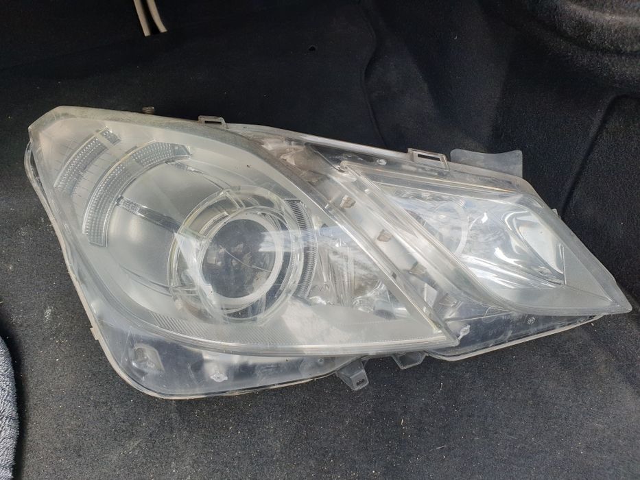 Far Drept Mercedes E Class Coupe W207 Bi-Xenon adaptiv+ils