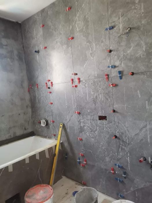 Execut lucrări de finisaje interioare