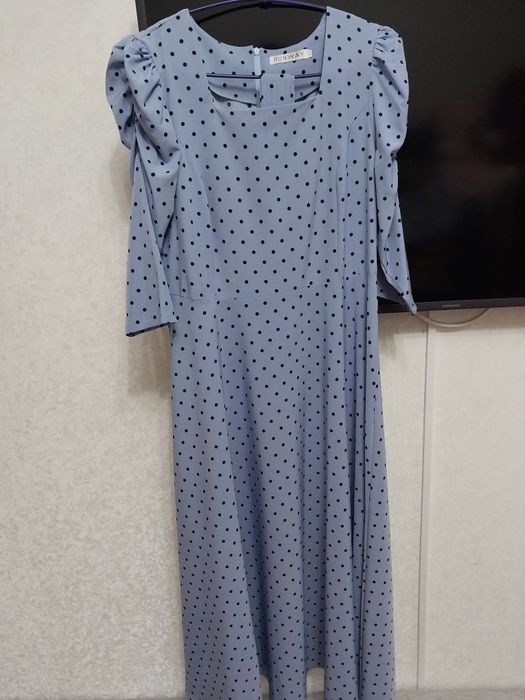 Продам платье все по  5000