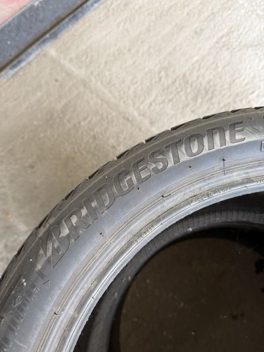 255/40/18 BRIDGESTONE 2бр. 5.5мм