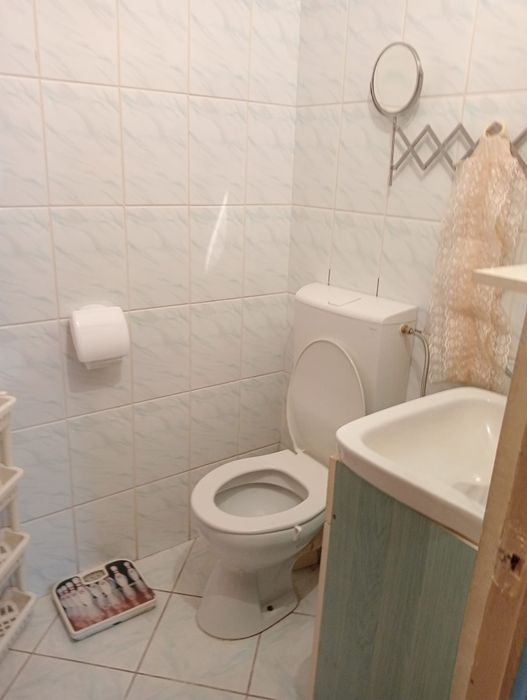 Închiriez apartament