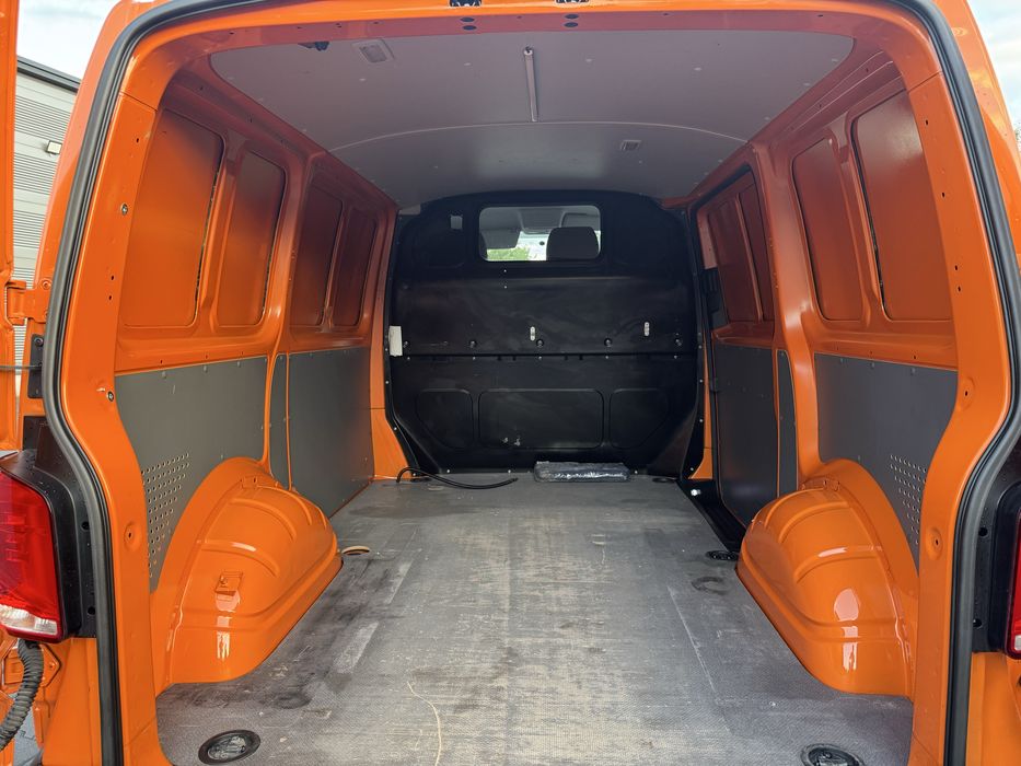 Vw transporter an fab 2021 / 77000 km!
