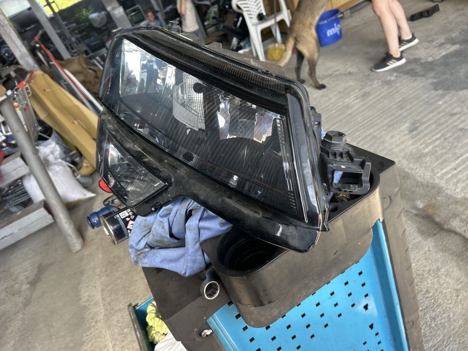 Преден десен Фар за Skoda karoq