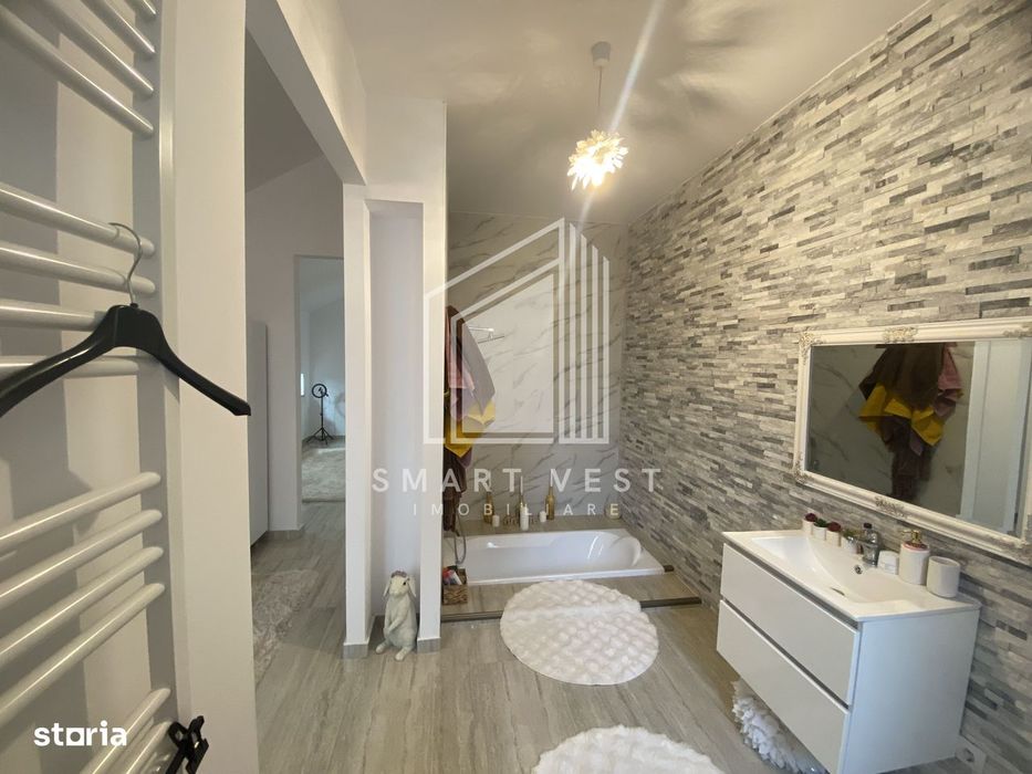 Apartament cu 4 camere | Etaj 1 | Zona ultracentrala.