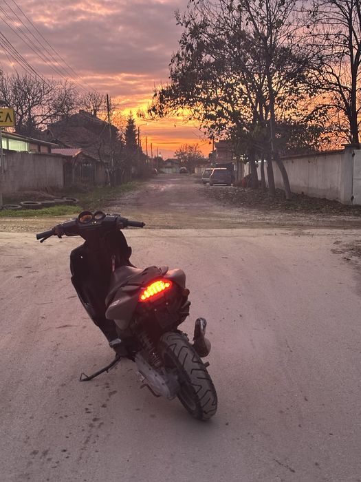 Yamaha aerox 50.