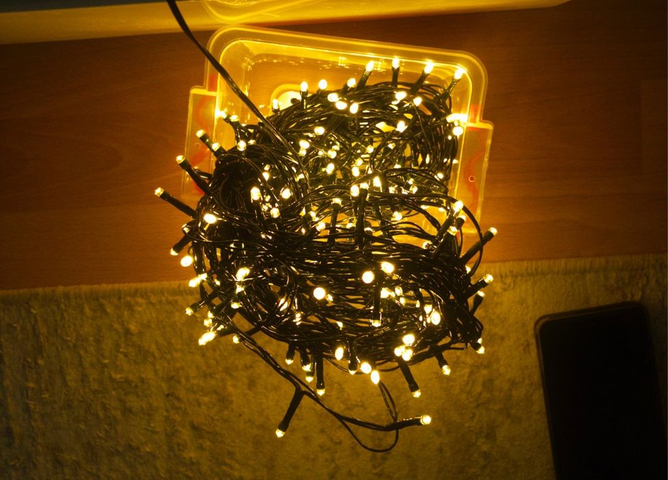 Instalatie lumina calda