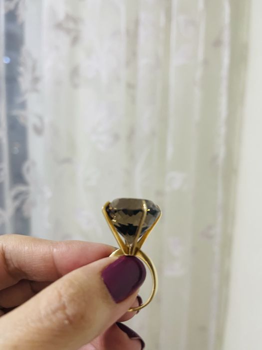 Золотое кольцо с камнем раухтопаз