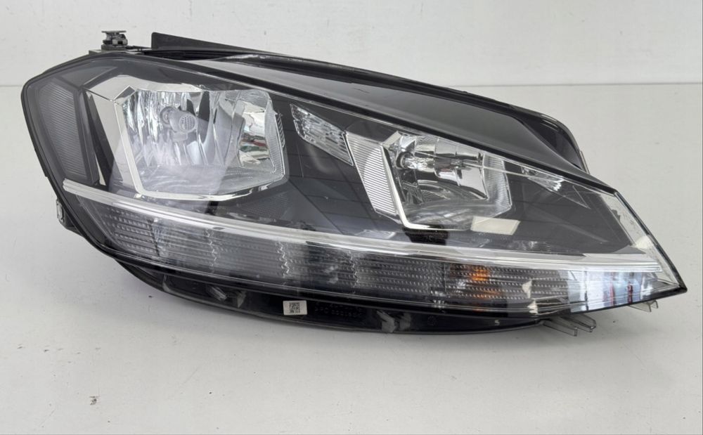 Десен фар VW Golf 7 VW GOLF VII 2017-2020 5G1941006D
