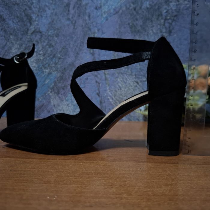 Каблуки , замша , чёрные