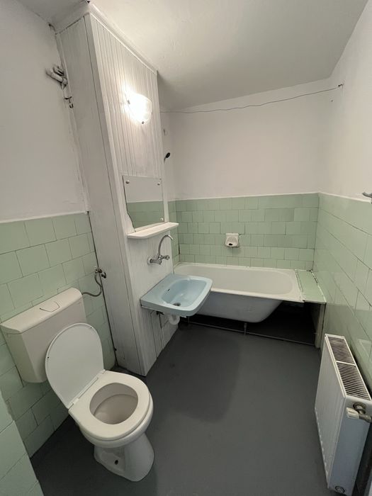 Vând apartament cu 2 camere, et. 1, str. Crângului