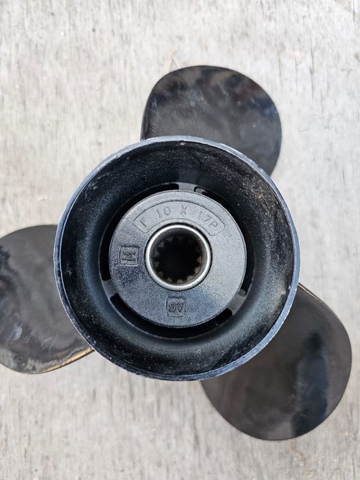 Продам винт Меркурий 60 л/с