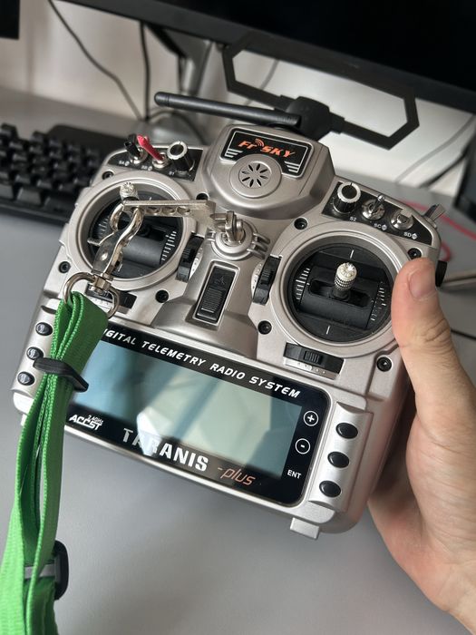 FrSky Taranis X9D Plus + TBS Crossfire micro V2