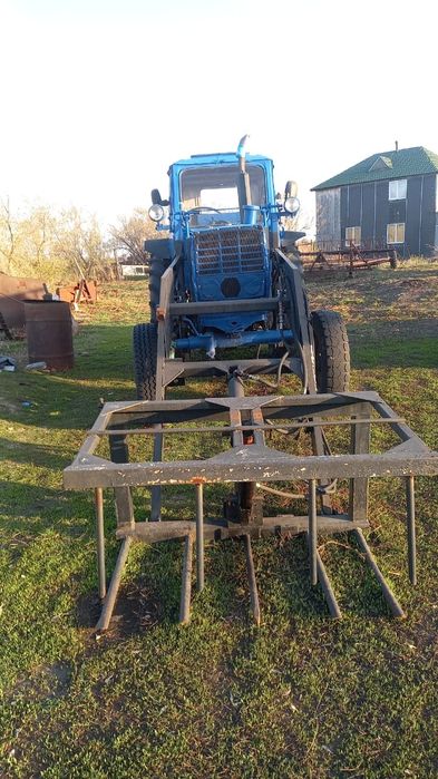 Юмз 6 трактор продам с куном