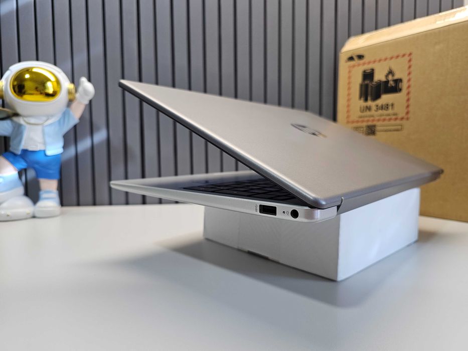 ПРОДАМ HP 250-G10 Быстрый Ноутбук Core™i3-1315U/8GB/256SSD/15.6"HDLED.