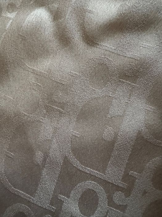 Dior-Чисто нов автентичен дамски копринен шал