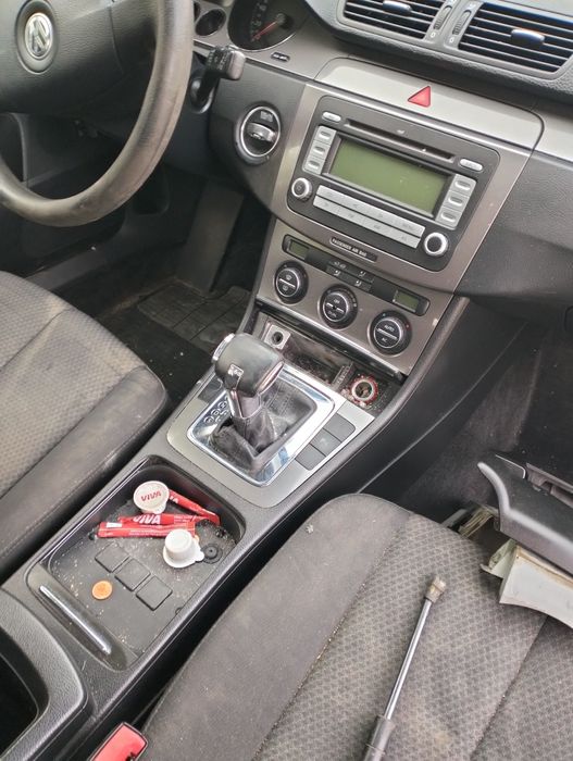 Bara fata capota aripa vw passat B6 2.0 tdi  bmm cutie dsg