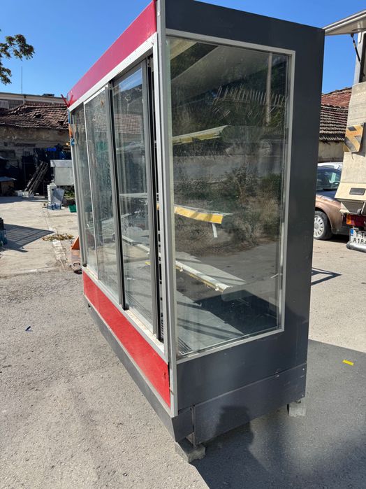 Хладилна Витрина