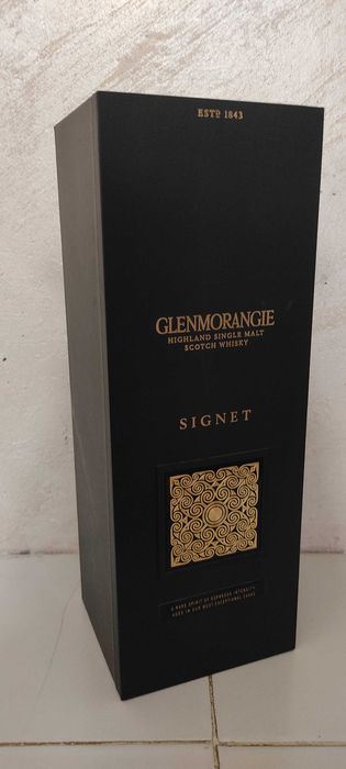 Кутия и бутилка от уиски Glenmorangie SIGNET