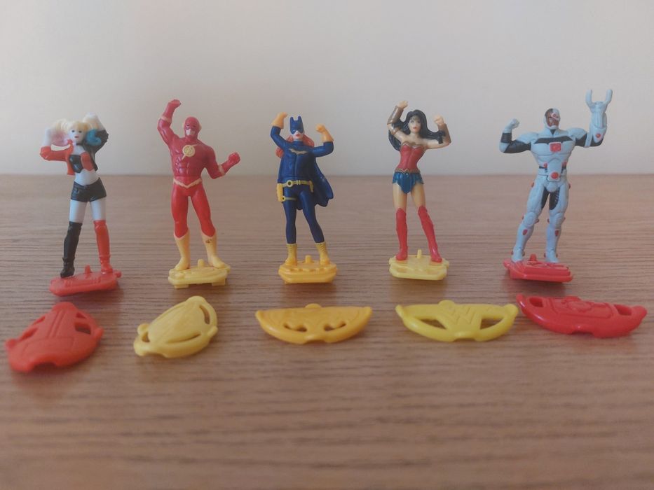 Играчки Kinder DC Justice League