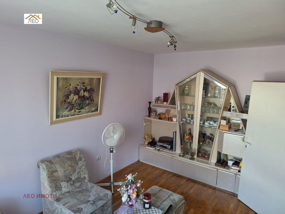 Продава се Къща в Севлиево - 70 кв.м за 1023 €/кв.м - Снимка #11