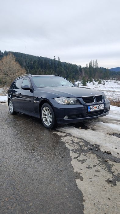 BMW 320d Touring, 163cp M47 – Monaco Blue - întreținut