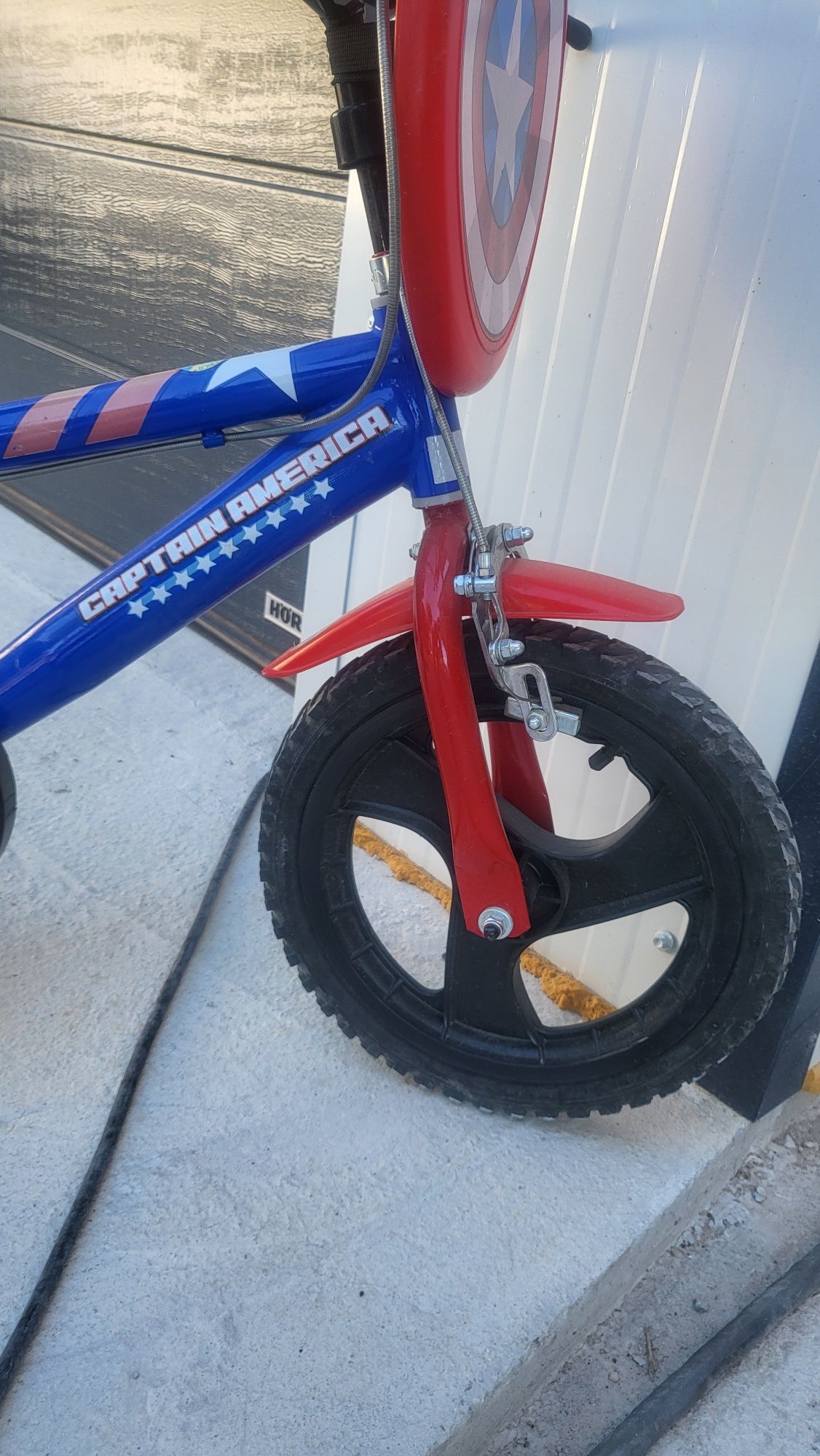 DINO Bikes Capitan America 14 OLX.bg