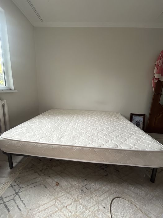 Срочно продается матрас 160/180