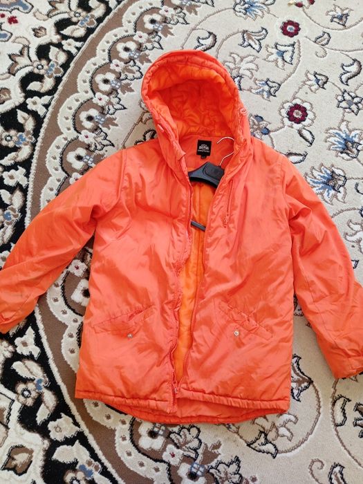 Куртка демисезонная.