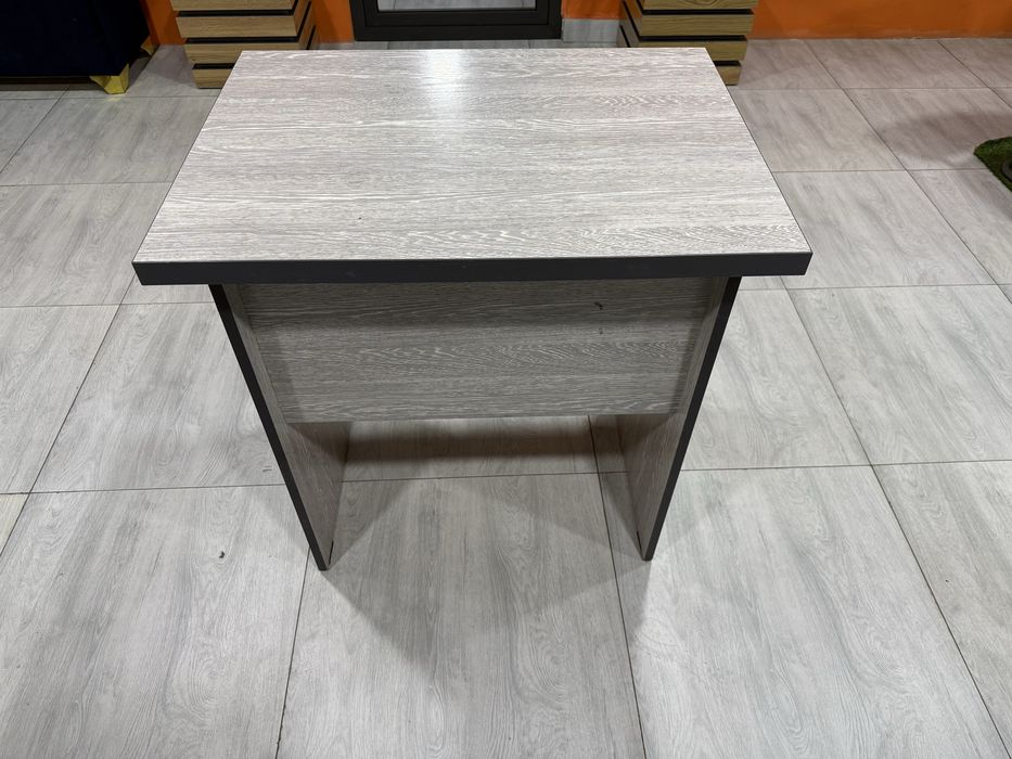 Stol va Stullar Oʻquv markaz uchun