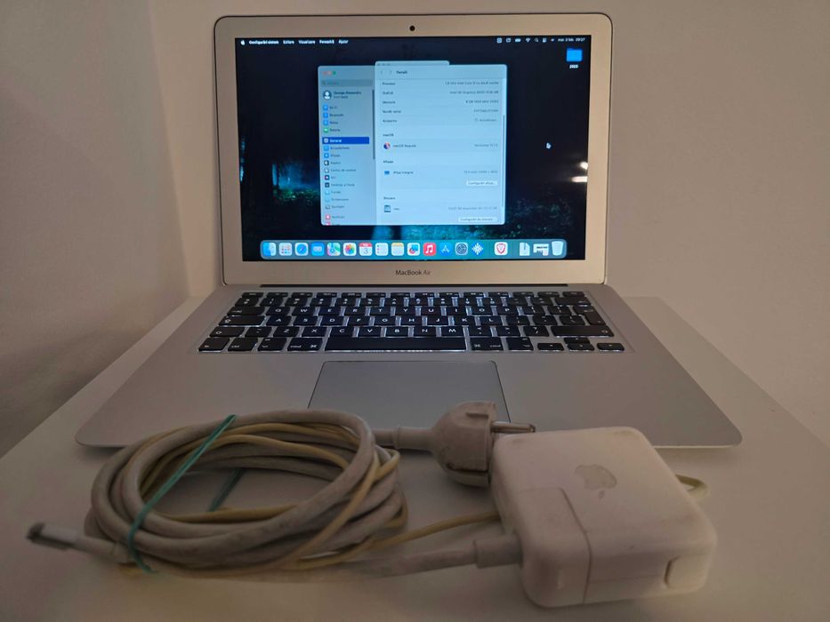 Vand/Schimb Macbook Air 2017 (achizitionat si activat in 2019)