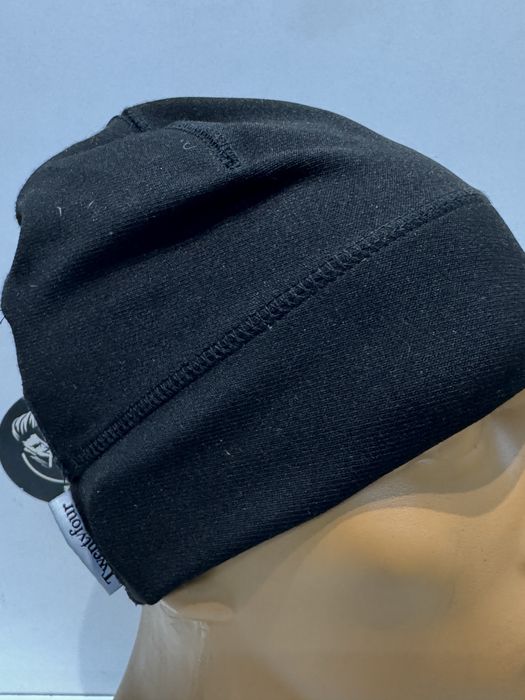 Мъжка зимна шапка HOKA