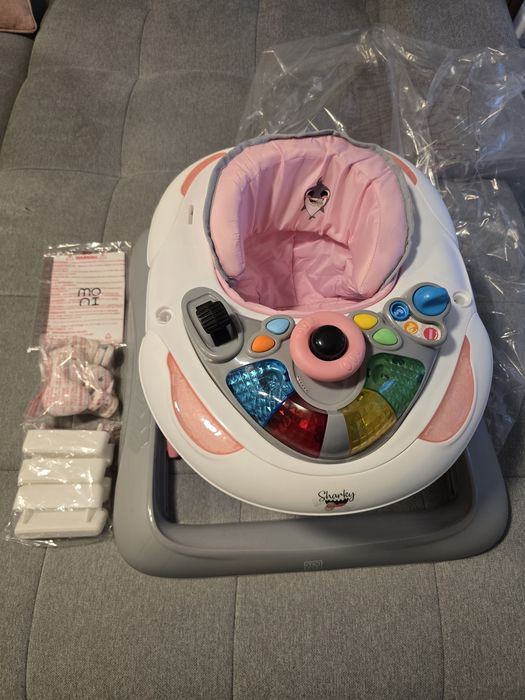 Розова проходилка MONI