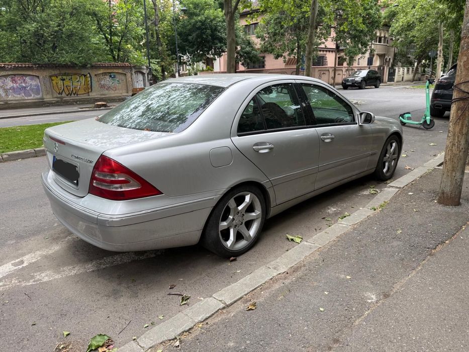 MERCEDES-BENZ C-Class 2003