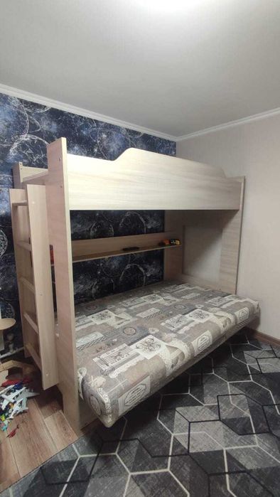 двухъярусная кровать