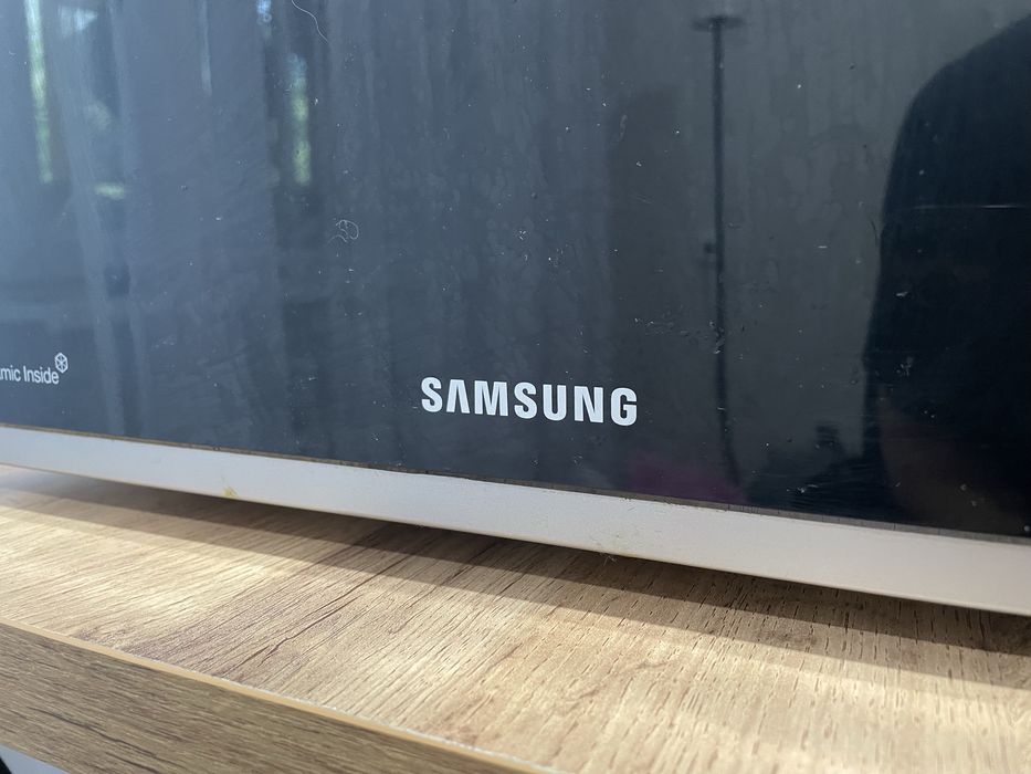 Микроволновка SAMSUNG