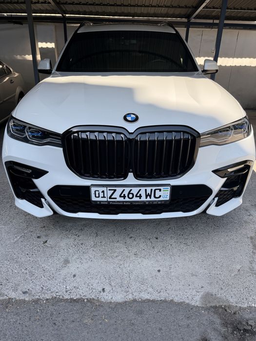 Продам свой Bmw x7 i40 Full. Официльная
