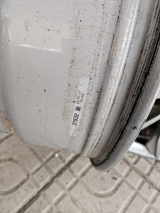 Vând jante  17 inch