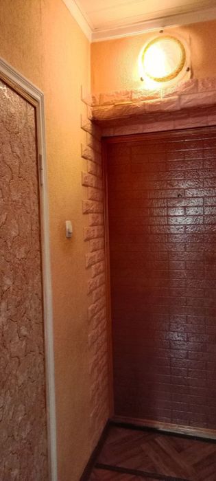 Метро Новза. Квартал. 5. 1/4/5. 350 $