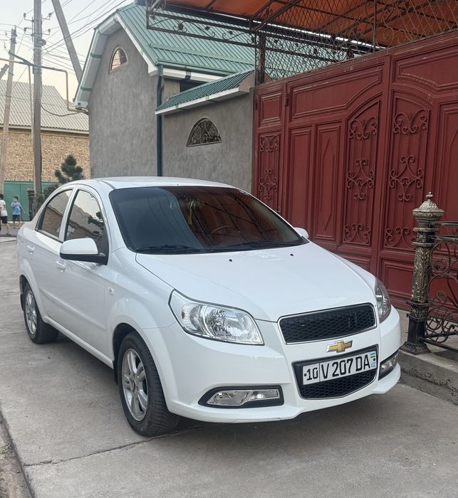 Продаётся Нексия-3  Автомат