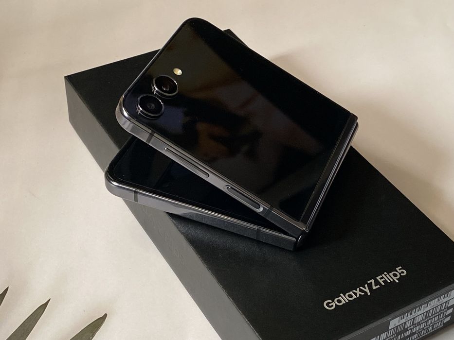 Samsung Galaxy Z Flip 5 512Gb "Midnight Black" SM-F999. EAC