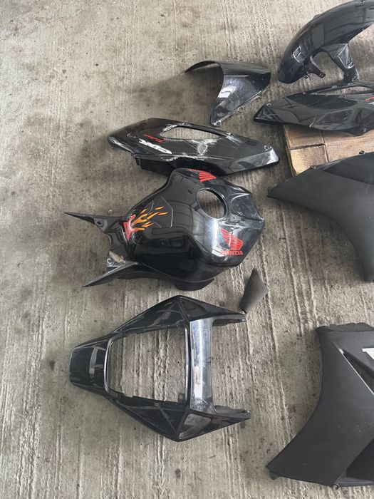 Carene originale Honda CBR1000RR 1000RR SC57 2005 – negre