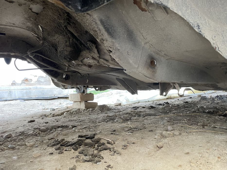 Ваз 2103 кузов бутун, суяглари, лонжеронлари зор