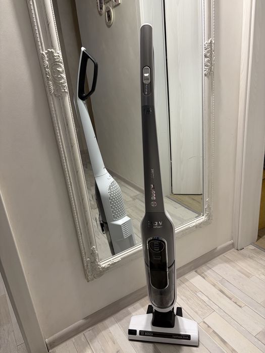 Aspirator vertical Bosch Athlet 25V